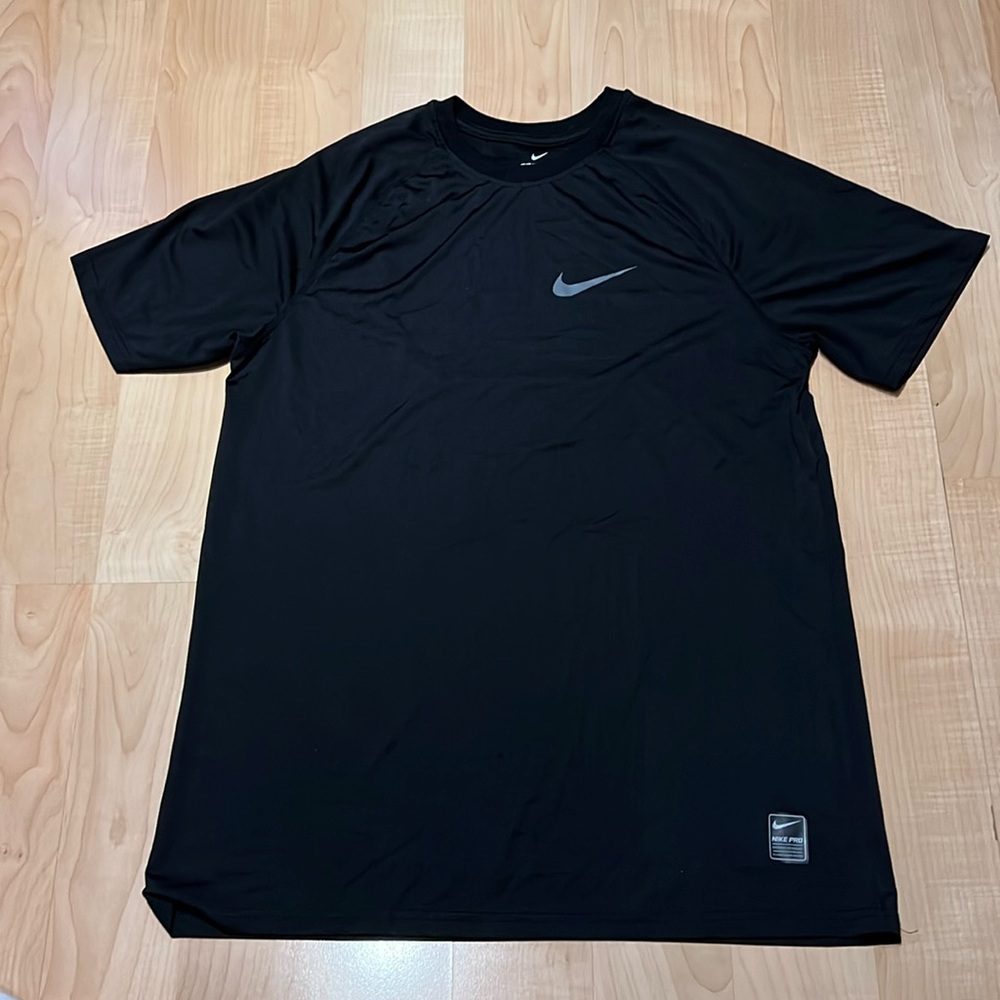 Nike workout t